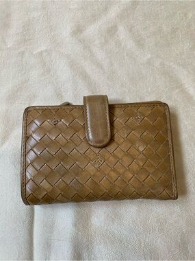 Woven Snap-Closure Leather Wallet — Warm Brown